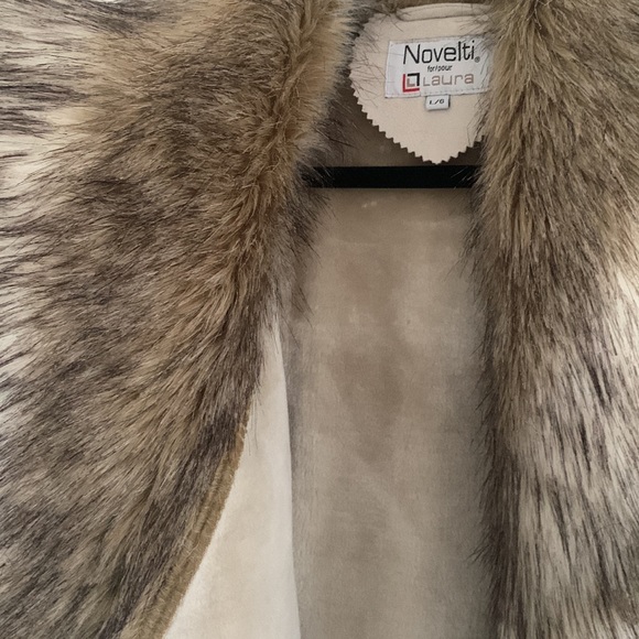 Faux fur Jacket - Picture 12 of 12